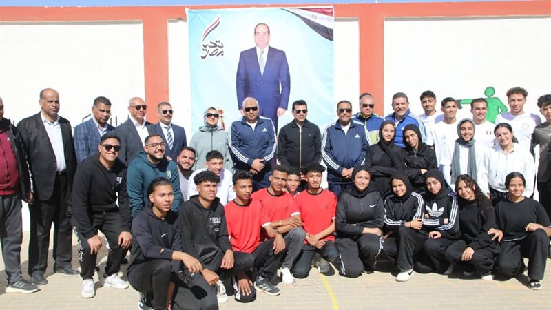وزير الشباب ومحافظ