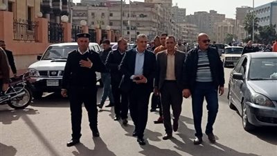سكرتير عام البحيرة يتايع سير العمل بسوق إفلاقة الجديد بدمنهور