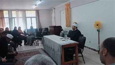 رئيس أزهر الإسكندرية يعقد اجتماعا موسعا لبحث استعدادات انطلاق الفصل الدراسي الثاني