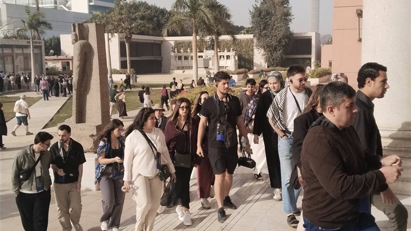 إقبال جماهيري كبير