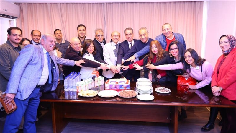 المسلسل الإذاعي مرفوع