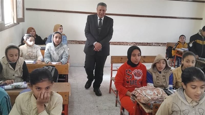 الدراسة بمدارس البحيرة