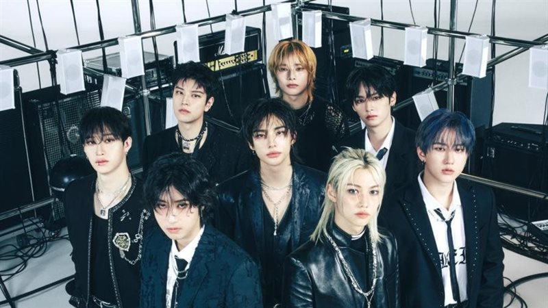 فرقة Stray Kids،