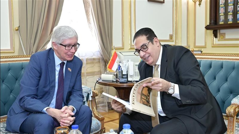 رئيس جامعة القاهرة