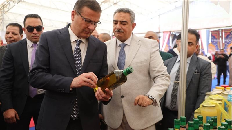 وزير الزراعة ومحافظ