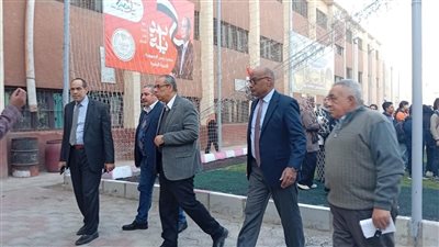مليون طالب ينتظمون في أول أيام الدراسة بالقليوبية