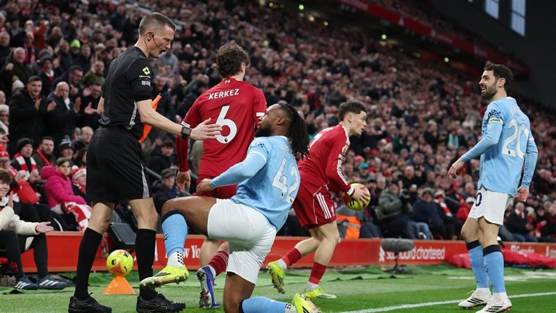ليفربول ومانشستر