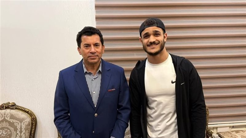 أشرف صبحي وبطل المصارعة