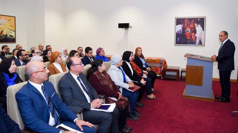 وزير الخارجية والتعاون