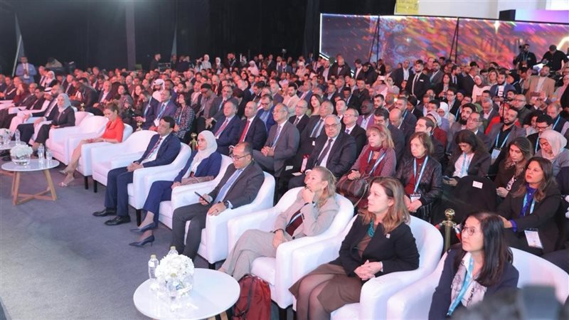 فعاليات القمة، فيتو