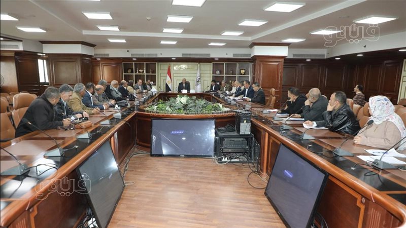  السكرتير العام بمحافظة