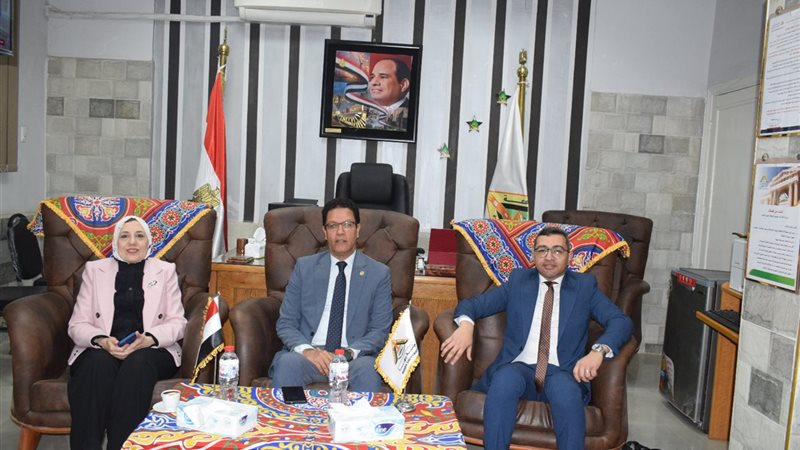 رئيس جامعة بنها خلال
