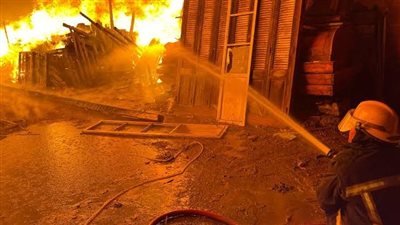 السيطرة على حريق نشب بأرض فضاء مستغلة من نباشين القمامة بالإسكندرية