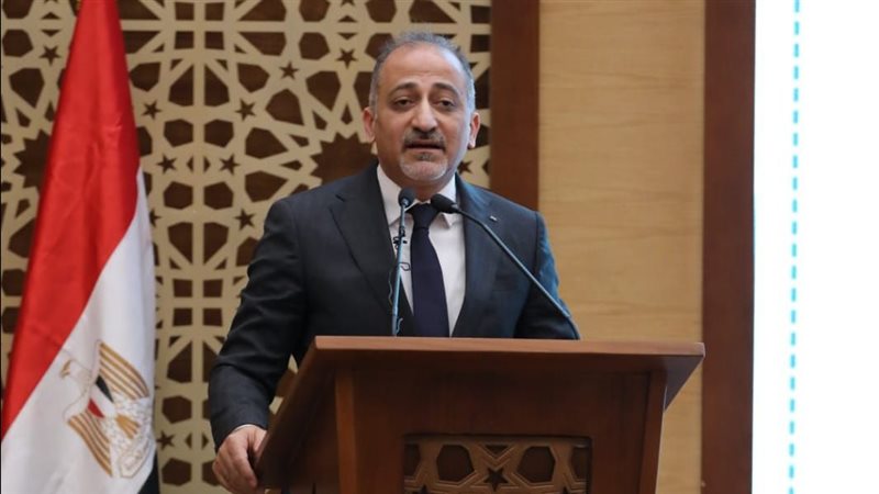 السفير مهند العكلوك،