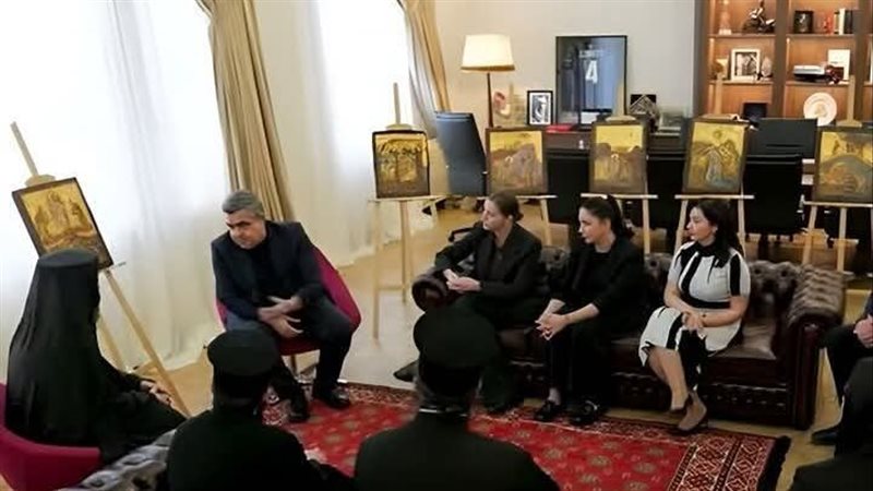الكنيسة الألبانية