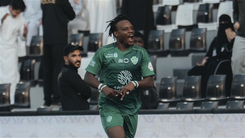 مباراة الأهلي والشباب