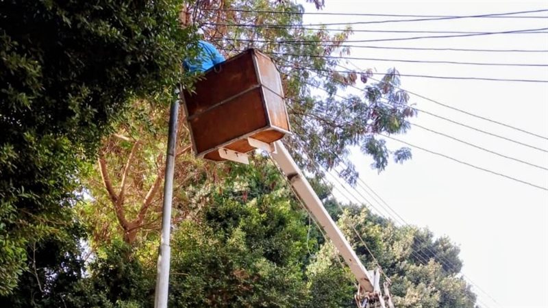 تركيب كشافات إنارة