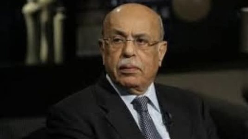  أ.د مفيد شهاب، وزير