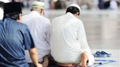 تفسير حلم الصلاة في الشارع في المنام وعلاقته بقضاء الديون وشفاء الأمراض