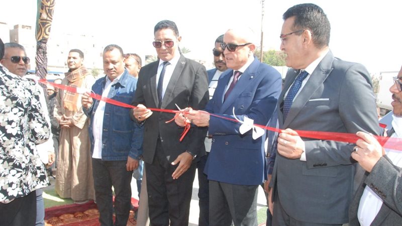 أثناء الافتتاح 