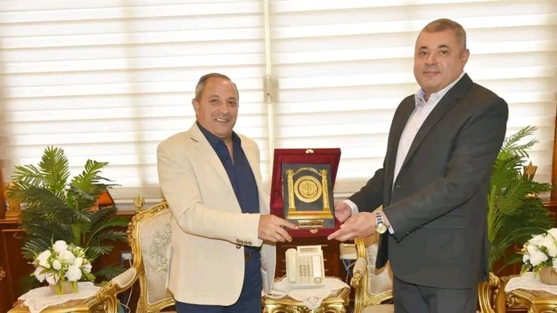 عمر الاكرت،فيتو