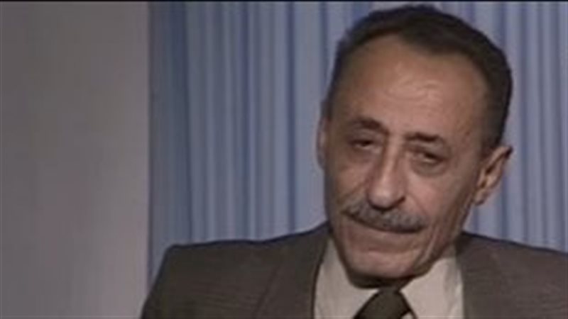 الكاتب صالح مرسى