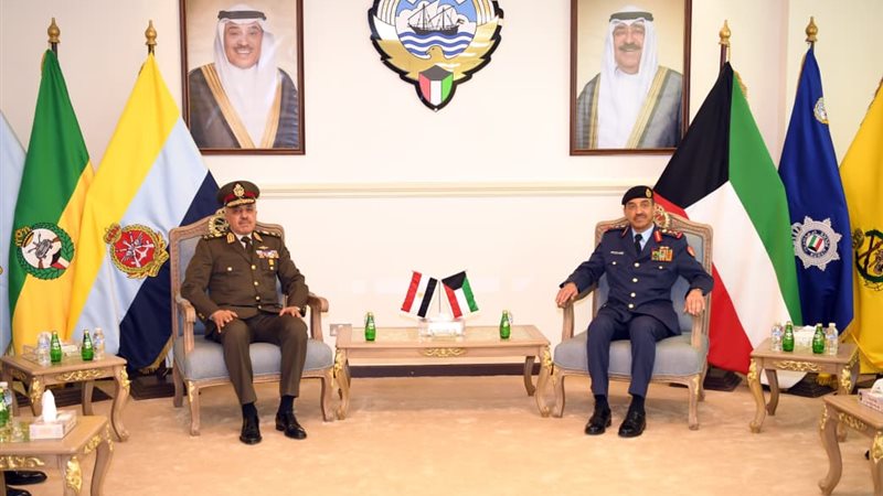 الفريق احمد خليفة