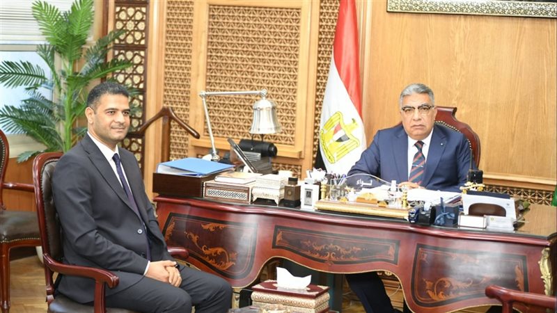 محافظ الدقهلية ونائب