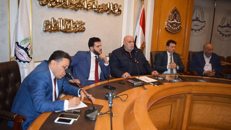 خلال اجتماع شعبة