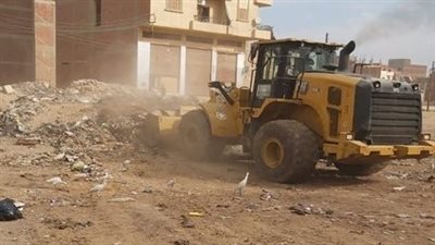 وحدة التدخل السريع ترفع 17 ألف طن قمامة ومخلفات مبان بالشرقية 