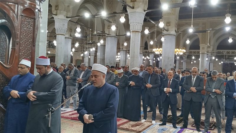 أجواء روحانية مهيبة