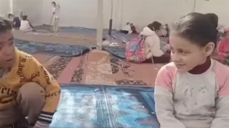 فيديو لطفلين يتنافسان