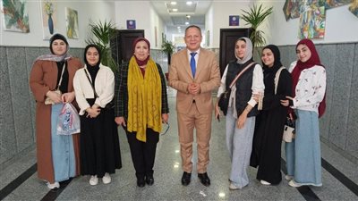 رئيس جامعة دمياط يتفقد انتظام الدراسة ويشدد على جودة التعليم