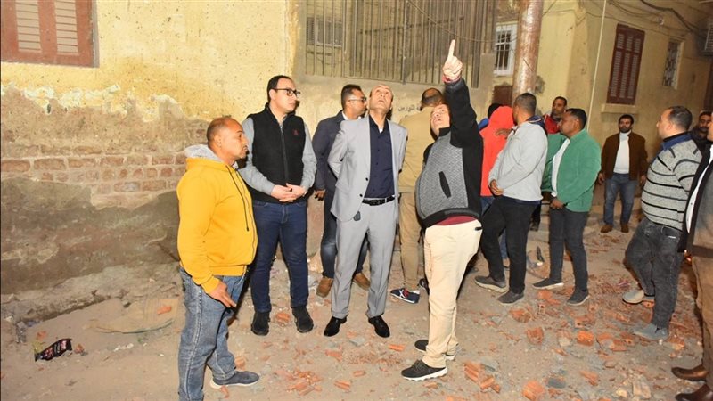 محافظ أسيوط يقود