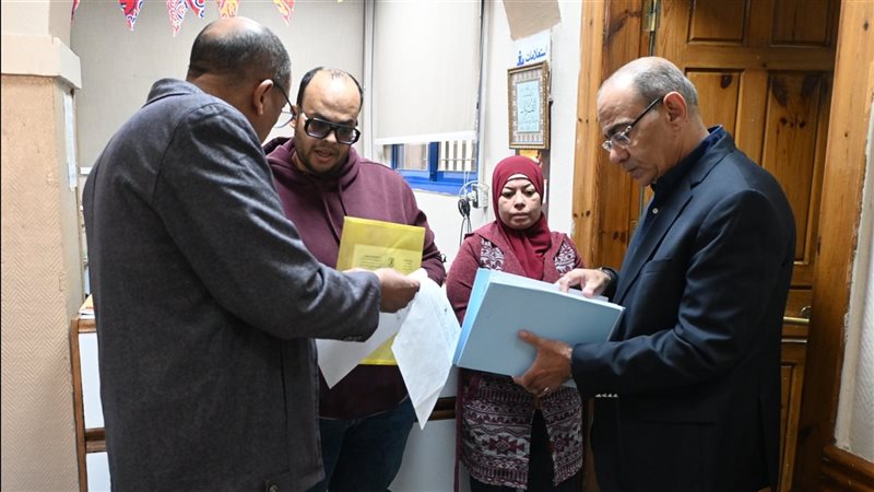 مدير مستشفيات جامعة