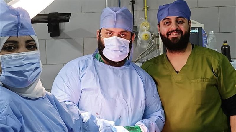 الفريق الطبي بمستشفي
