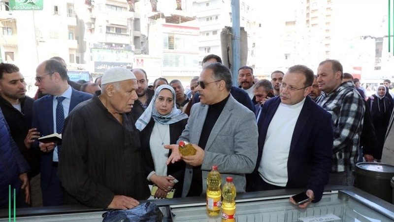 محافظ الشرقية يتفقد معرض أهلًا رمضان بميدان المحطة