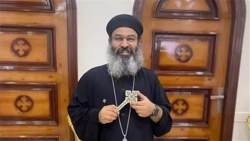 تشييع جثمان القمص