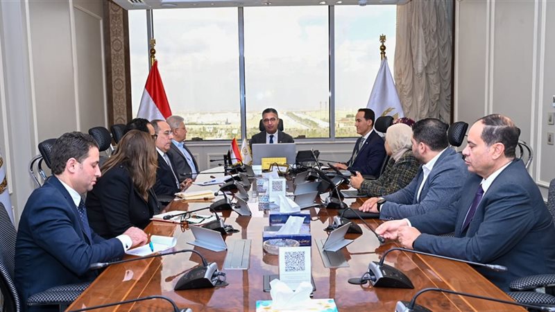وزير التموين خلال