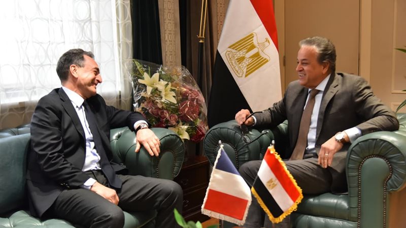 وزير الصحة يستقبل