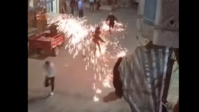 سلك المواعين المشتعل