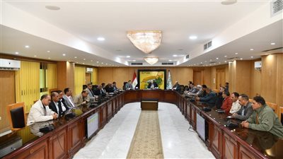 محافظ الفيوم يوجه بسرعة استرداد أراضي الدولة المرفوض تقنينها بسنورس