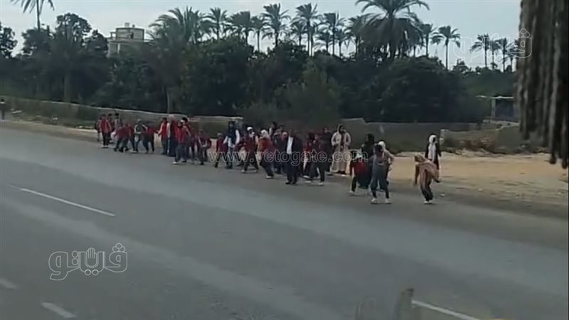 مدير المدرسة خلال