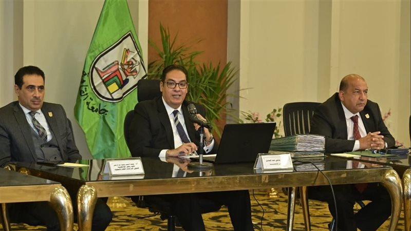 مجلس جامعة القاهرة
