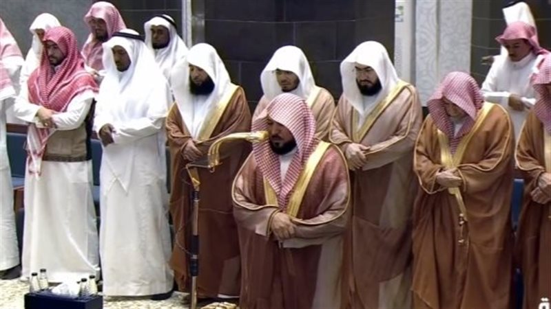 مشاهد من صلاة التراويح