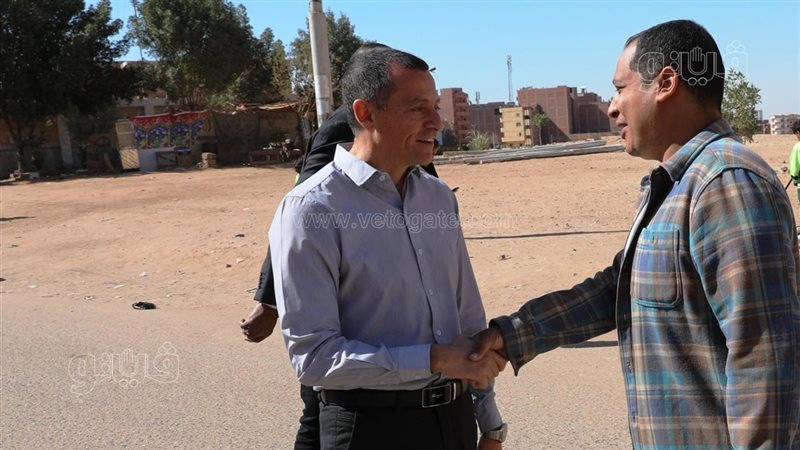 جولة محافظ اسوان