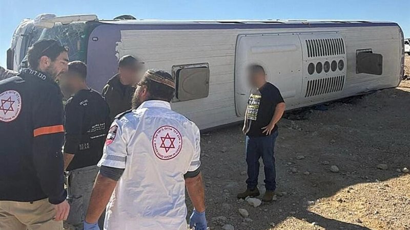 حادث انقلاب حافلة،