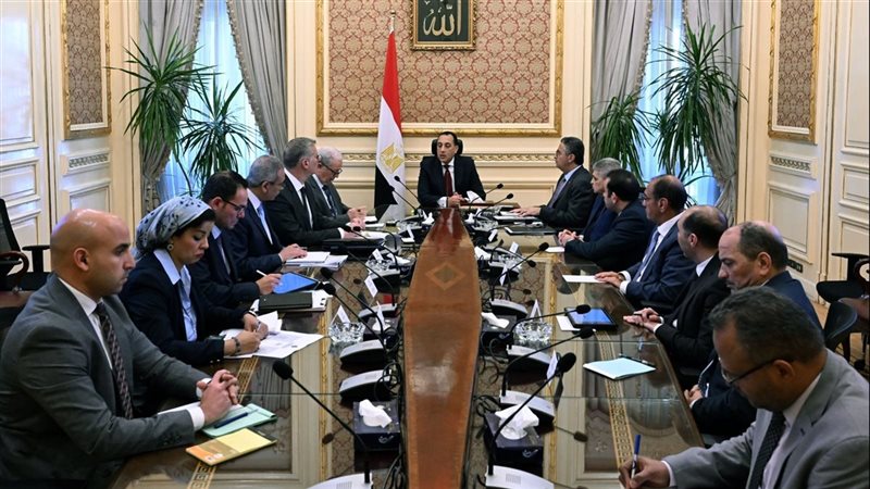 اجتماع برئاسة الدكتور