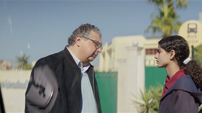 كان ياما كان الحلقة ١١، توتر علاقة ماجد الكدواني بابنته بعد محاولة انتحار والدتها