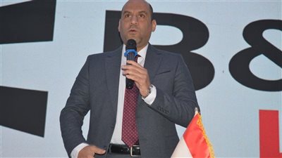 وزير العمل يفتتح المرحلة الثانية من تطوير المؤسسة الثقافية العمالية ومسرح النصر